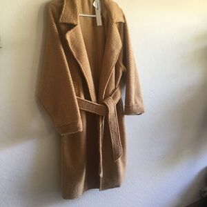 Bella and Bloom women teddy coat. Tan. S/M